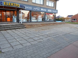 vernieuwen van parking aan handelszaak